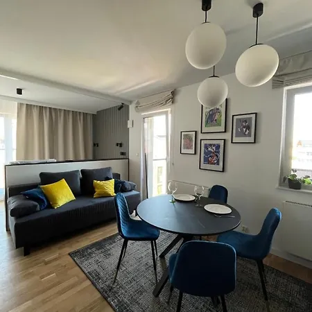 Halo Check In 24h Privat Parking